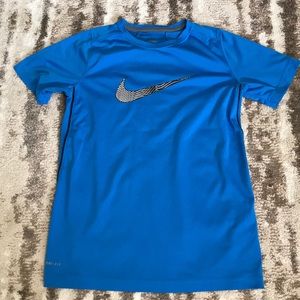 Nike tee